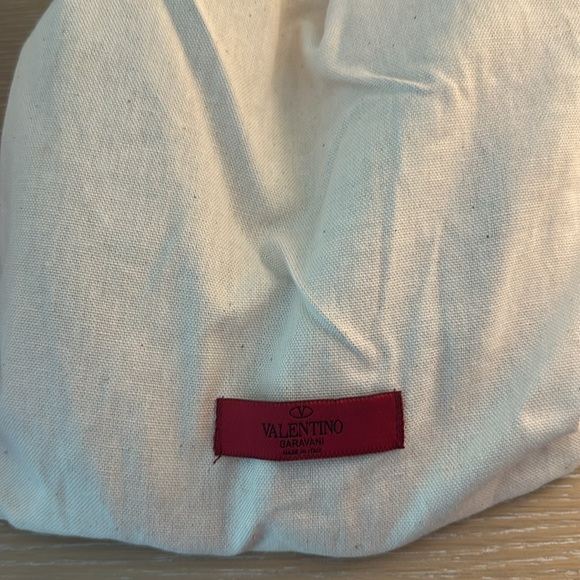 Valentino Garavani 5mm Rockstud Pvc Thong Sandal - Poudre - size 7B - Picture 9 of 12